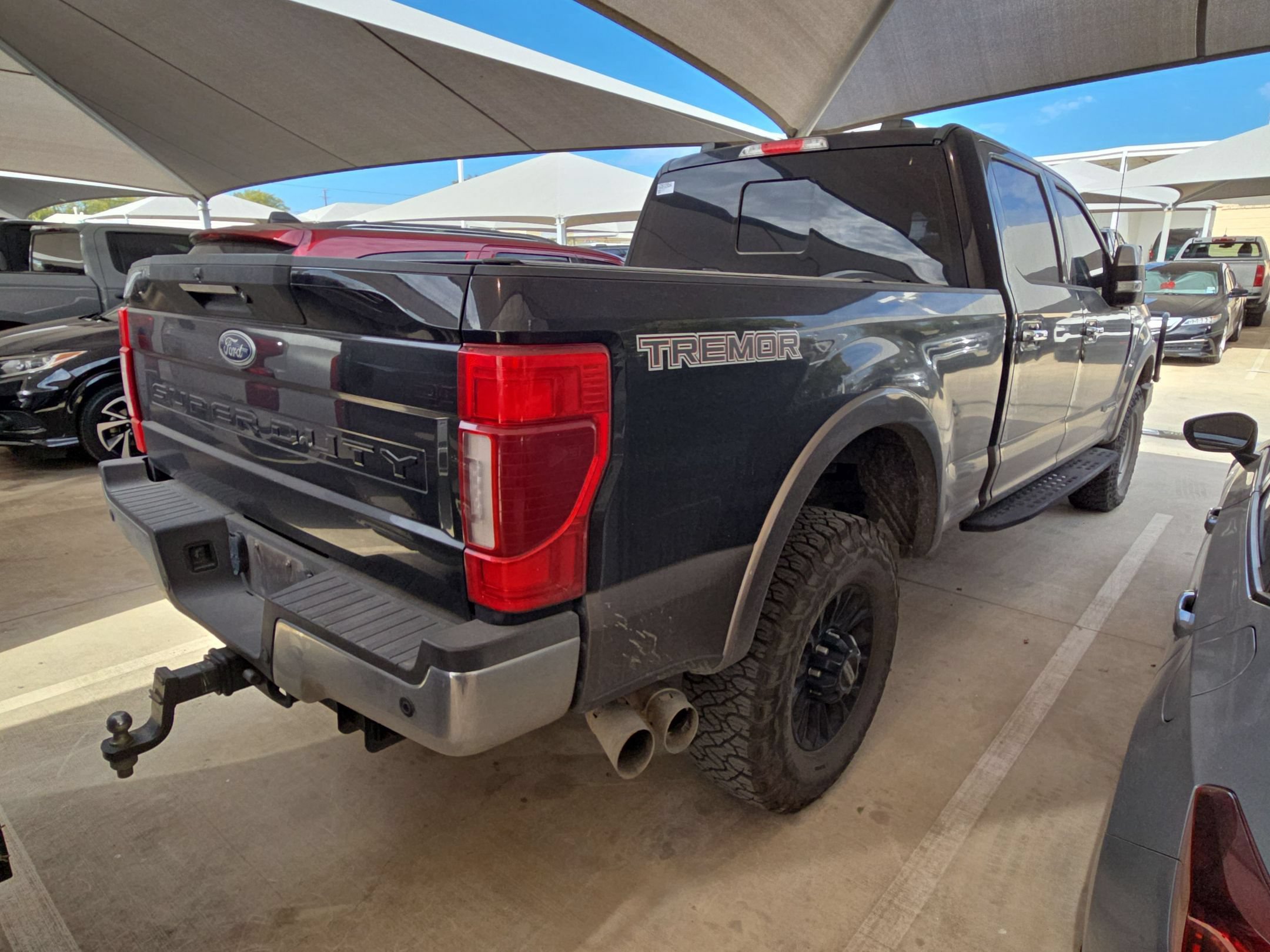 Used 2022 Ford F350 Lariat w/ Tremor Off-Road Package AWD/4WD image 8