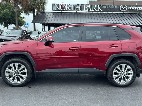 Used 2024 Toyota RAV4 XLE Premium FWD image 5