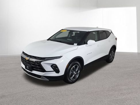 Used 2025 Chevrolet Blazer LT AWD/4WD image 43