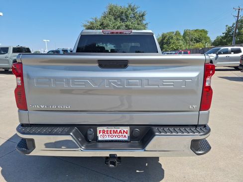 Used 2025 Chevrolet Silverado 1500 LT RWD image 5