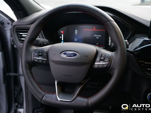 Used 2024 Ford Escape ST-Line image 18