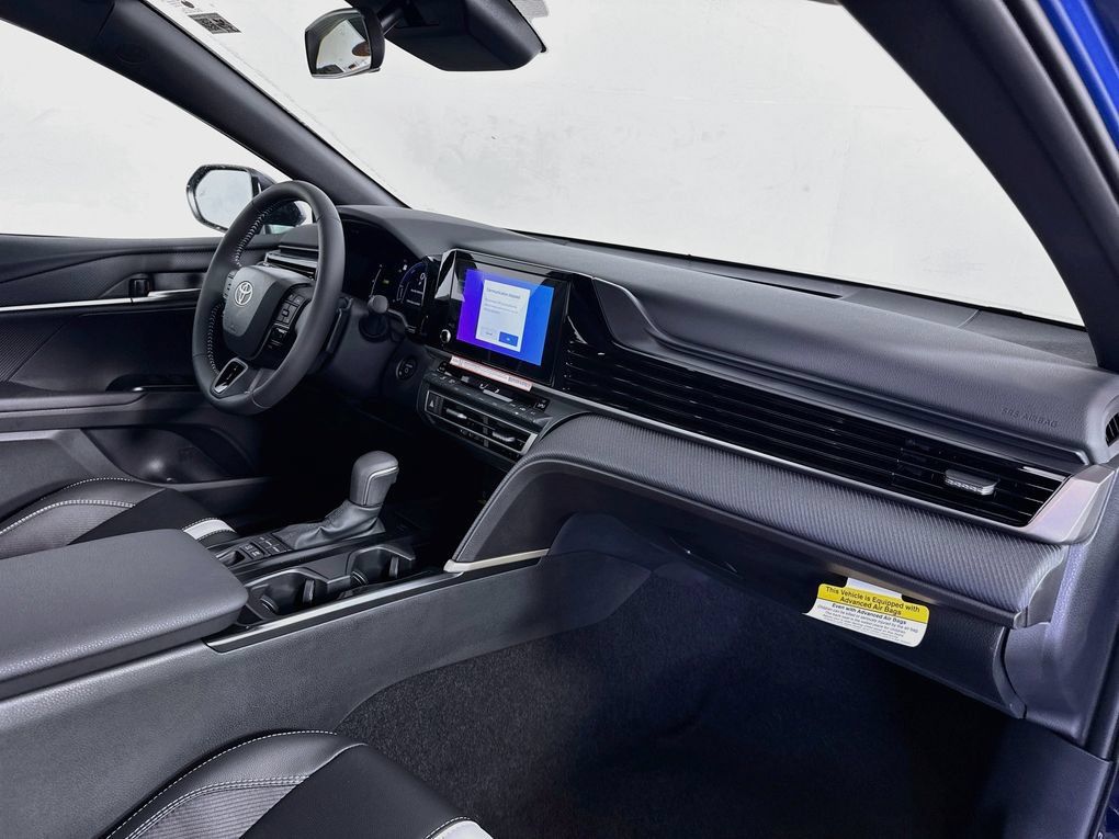 Used 2026 Toyota Camry SE FWD image 31