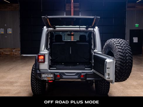 Used 2022 Jeep Wrangler Rubicon AWD/4WD image 8