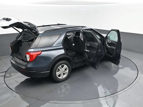 Used 2024 Ford Explorer XLT AWD/4WD image 29