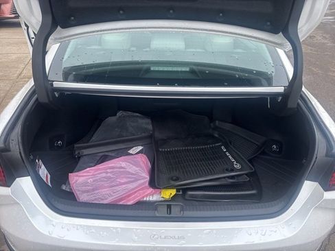 Certified 2025 Lexus ES 300h w/ Accessory Package (Z2) image 35