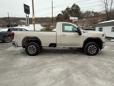 New 2026 GMC Sierra 3500 SLE image 6