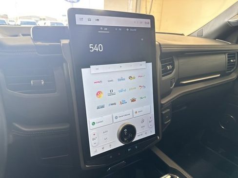 Used 2023 Ford Expedition Platinum image 35