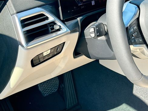 New 2025 BMW 330i Sedan w/ Convenience Package image 10