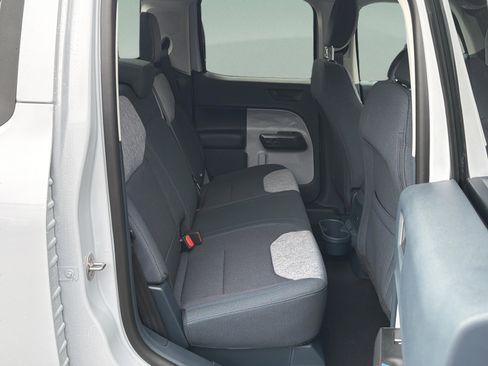 New 2026 Ford Maverick XLT image 25