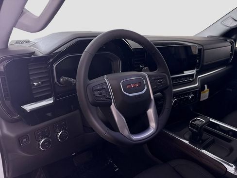 New 2026 GMC Sierra 1500 SLT w/ SLT Premium Plus Package image 9