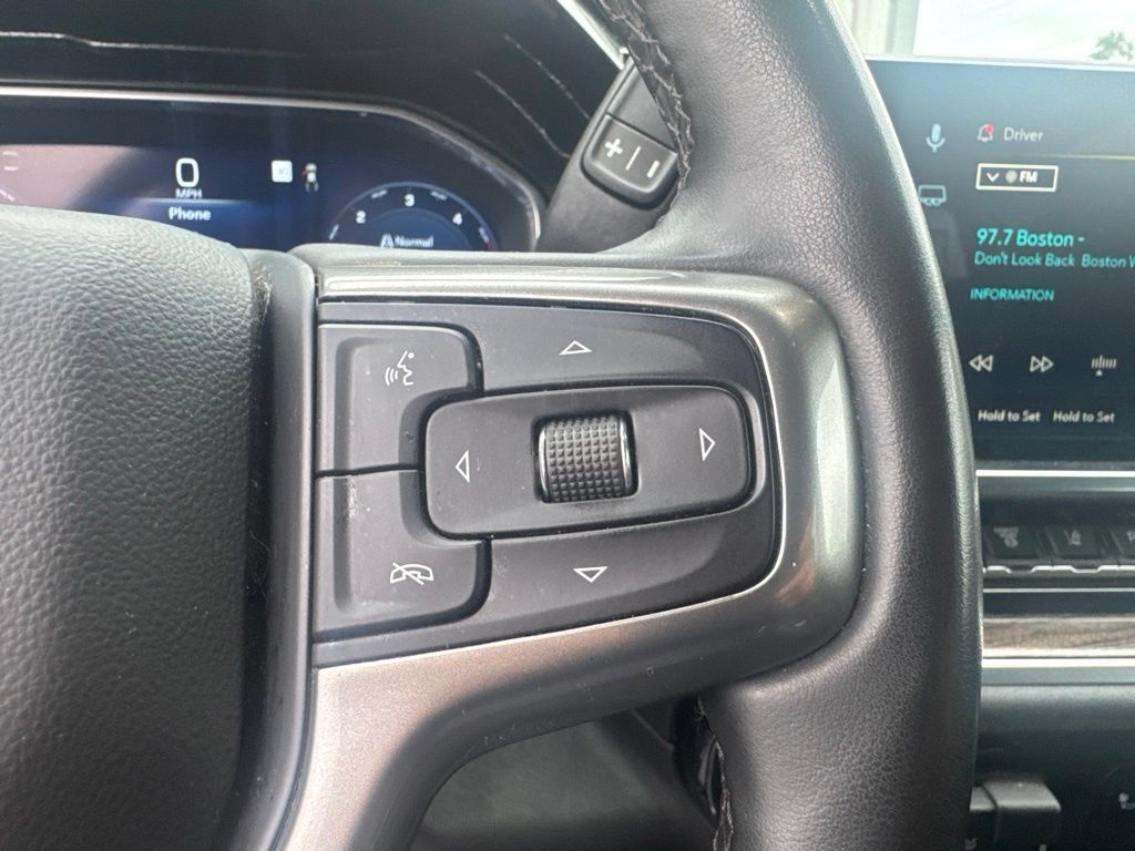 Used 2025 Chevrolet Silverado 3500 LT w/ Safety Package AWD/4WD image 30