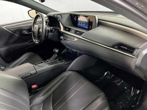 Used 2021 Lexus ES 350 F Sport w/ Accessory Package 2 FWD image 27