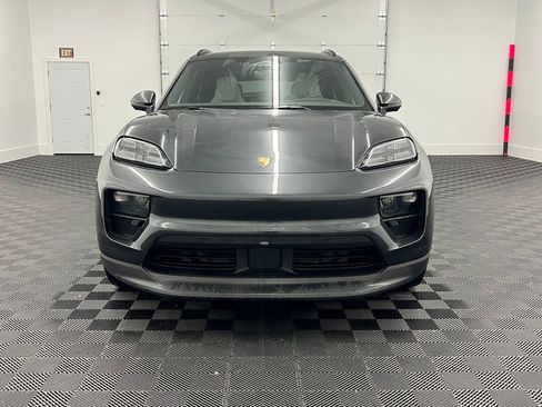 Used 2024 Porsche Macan 4 Electric image 5