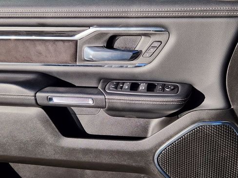 Used 2024 RAM 1500 Laramie image 6