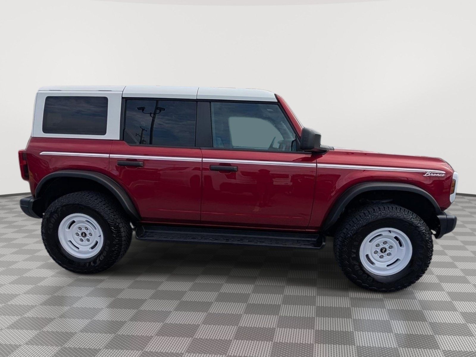 Used 2026 Ford Bronco Heritage Edition AWD/4WD image 6