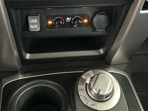 Used 2018 Toyota 4Runner Limited AWD/4WD image 26