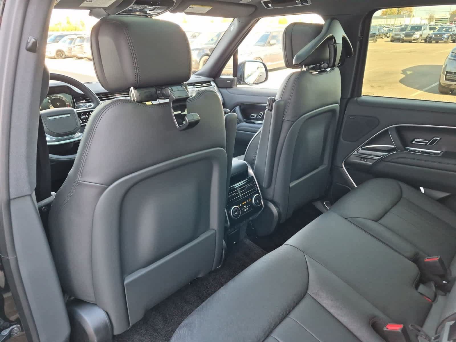 New 2027 Land Rover Range Rover SE AWD/4WD image 17