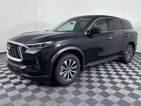 Certified 2025 INFINITI QX60 Pure image 3