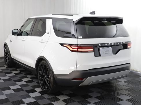 Certified 2026 Land Rover Discovery S AWD/4WD image 17