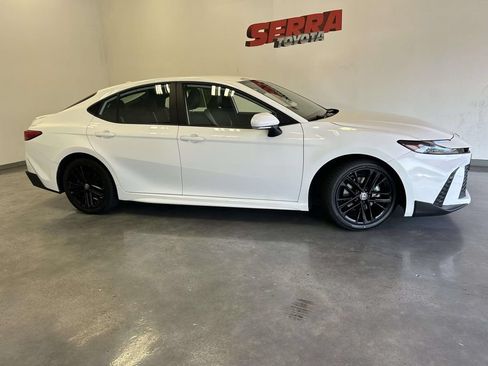 Certified 2025 Toyota Camry SE FWD image 2