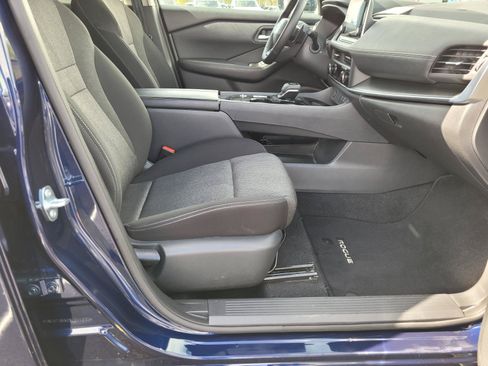 Used 2025 Nissan Rogue SV FWD image 20