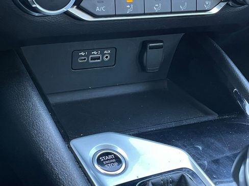 Used 2024 Nissan Altima 2.5 SV FWD image 20