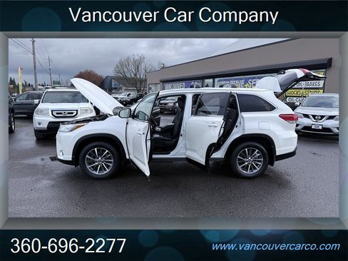 Used 2019 Toyota Highlander XLE image 12