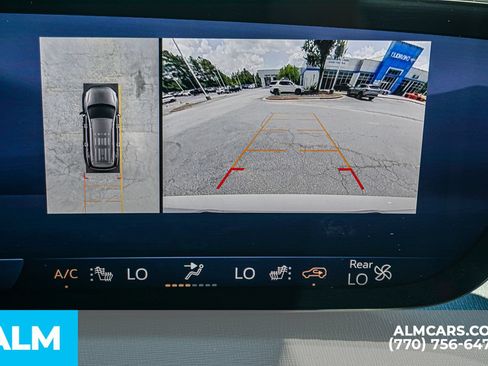 Used 2025 Buick Enclave Preferred AWD/4WD image 41