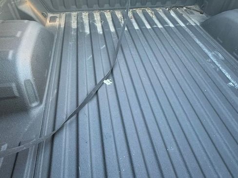 Used 2021 GMC Sierra 1500 AT4 image 9