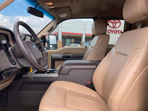 Used 2016 Ford F350 Lariat AWD/4WD image 10