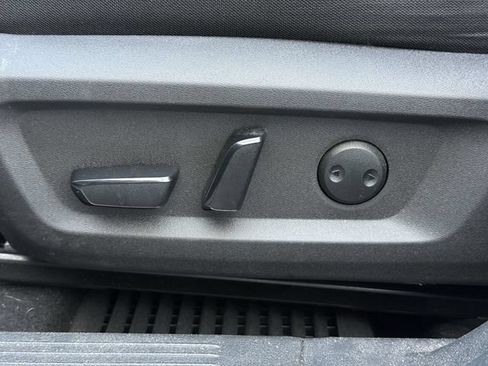 Used 2023 Nissan Rogue SV FWD image 25