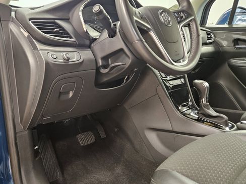 Used 2020 Buick Encore Preferred image 34