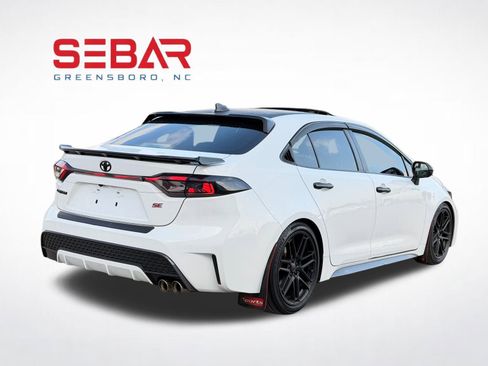 Used 2020 Toyota Corolla SE w/ SE Premium Package image 11