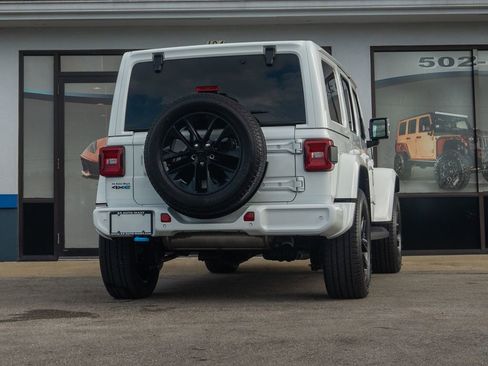 Used 2021 Jeep Wrangler Unlimited Sahara image 6