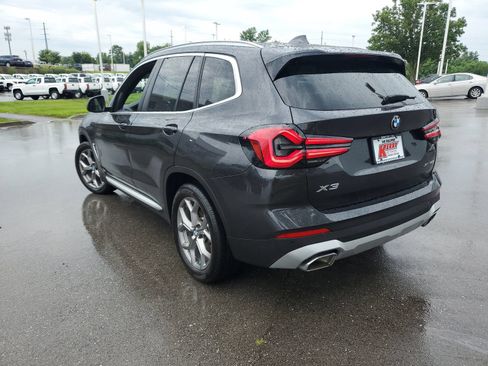 Used 2023 BMW X3 xDrive30i AWD/4WD image 3