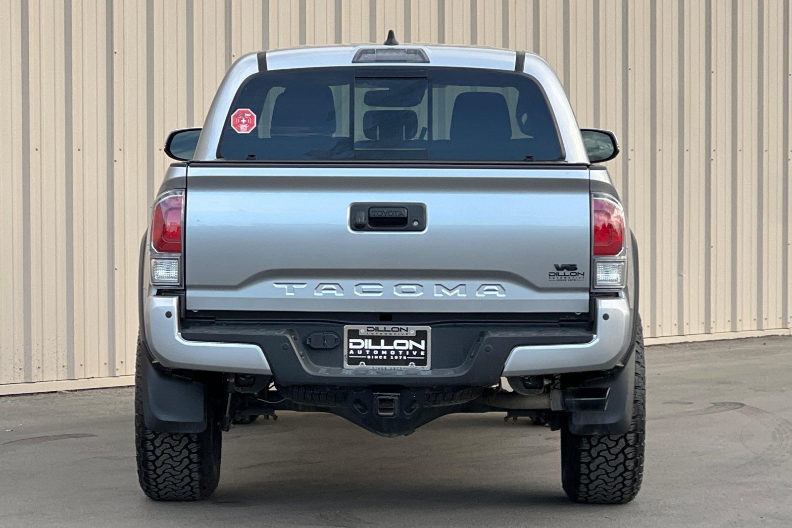 Used 2022 Toyota Tacoma TRD Off-Road AWD/4WD image 8