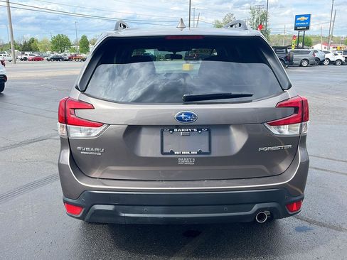 Used 2023 Subaru Forester Limited AWD/4WD image 4