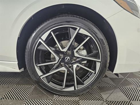 New 2025 Nissan Sentra SR w/ SR Premium Package image 12