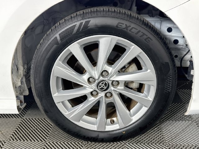 Used 2023 Toyota Camry LE FWD image 27