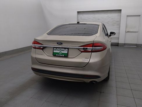 Used 2018 Ford Fusion SE w/ Fusion SE Technology Package FWD image 7