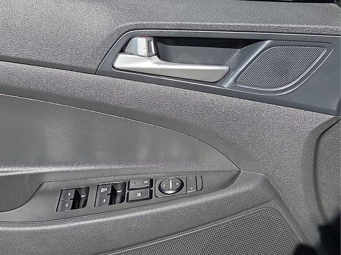 Used 2021 Hyundai Tucson SE FWD image 13