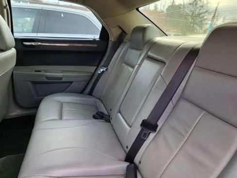 Used 2006 Chrysler 300 Touring w/ Sound Group image 10