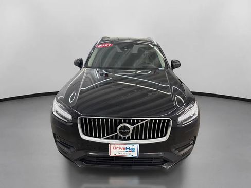 Used 2022 Volvo XC90 T6 Momentum w/ Advanced Package AWD/4WD image 2