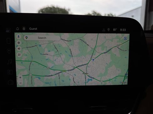 New 2025 Chevrolet Equinox ACTIV w/ Safety and Technology Package image 18