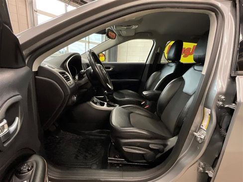 Used 2020 Jeep Compass Latitude image 12