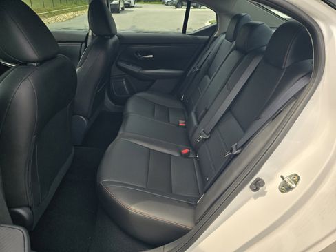 Used 2024 Nissan Sentra SR w/ SR Premium Package FWD image 11