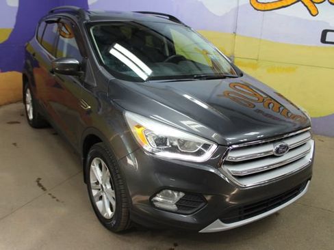 Used 2018 Ford Escape SEL w/ Canadian Touring Package AWD/4WD image 2
