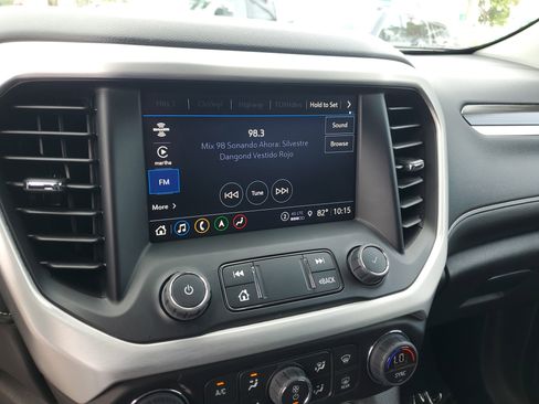 Used 2023 GMC Acadia SLT w/ Elevation Edition image 23