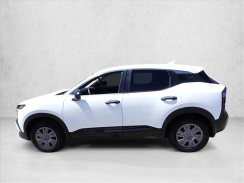 Used 2025 Nissan Kicks S AWD/4WD image 2