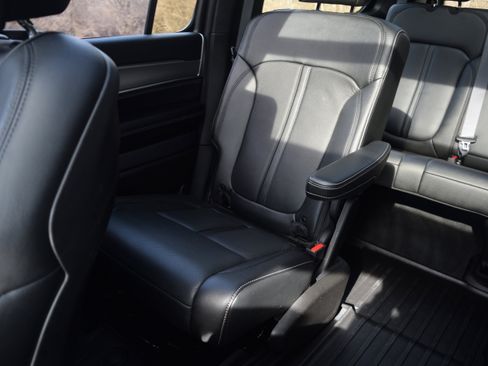 Used 2023 Jeep Wagoneer Series II image 14